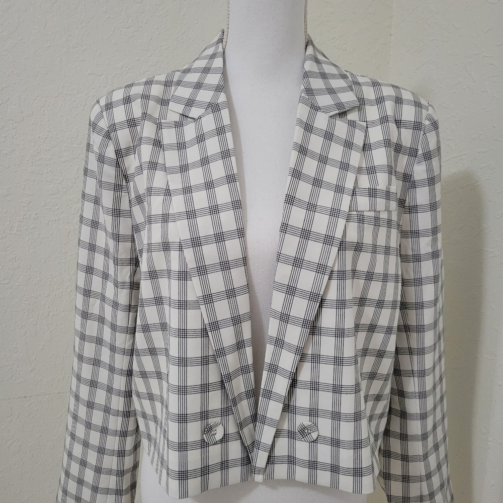 Sale, Danielle Bernstein blazer size L